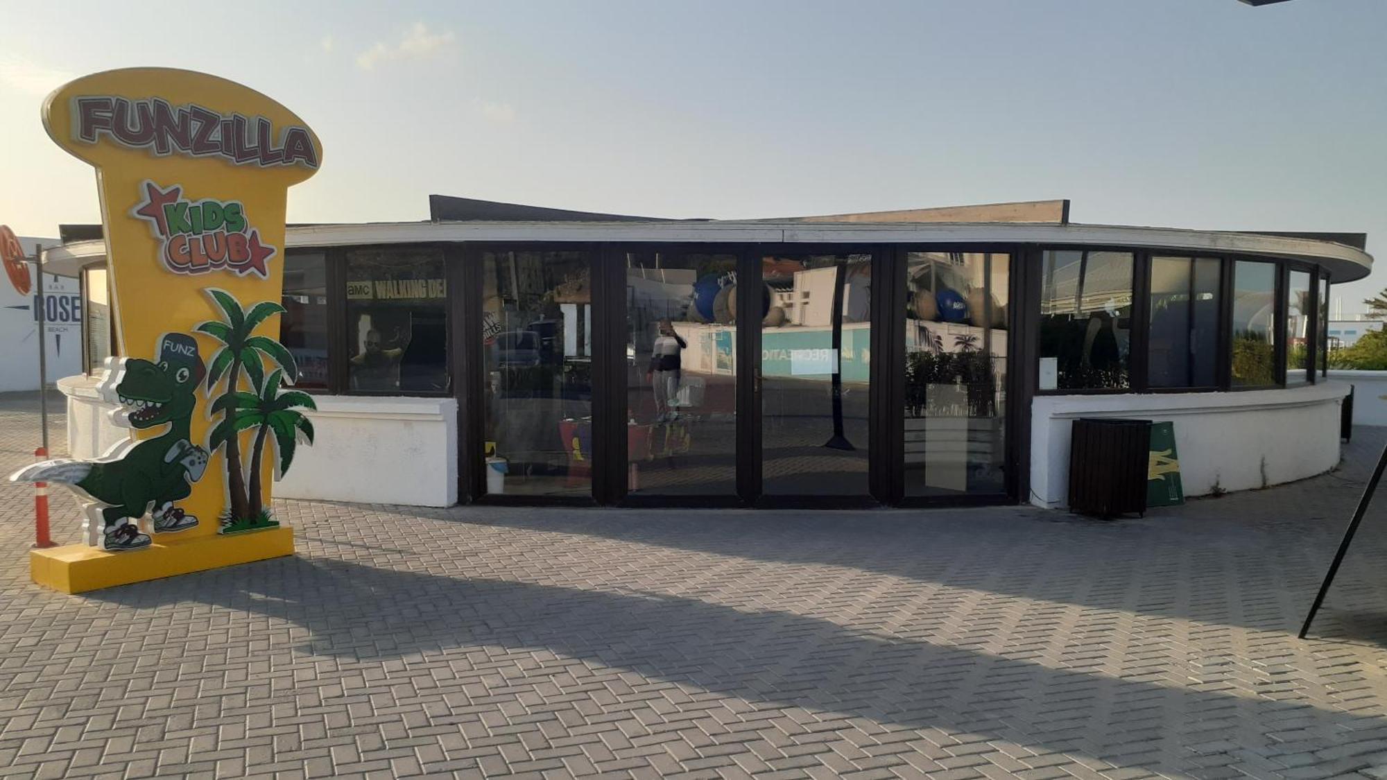 Sea Breeze Hotel Nardaran Exterior photo